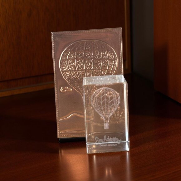 Vintage Hot Air Balloon Collector’s Duo – Crystal 3D Etched Sky Adventures Souve - Picture 7 of 7